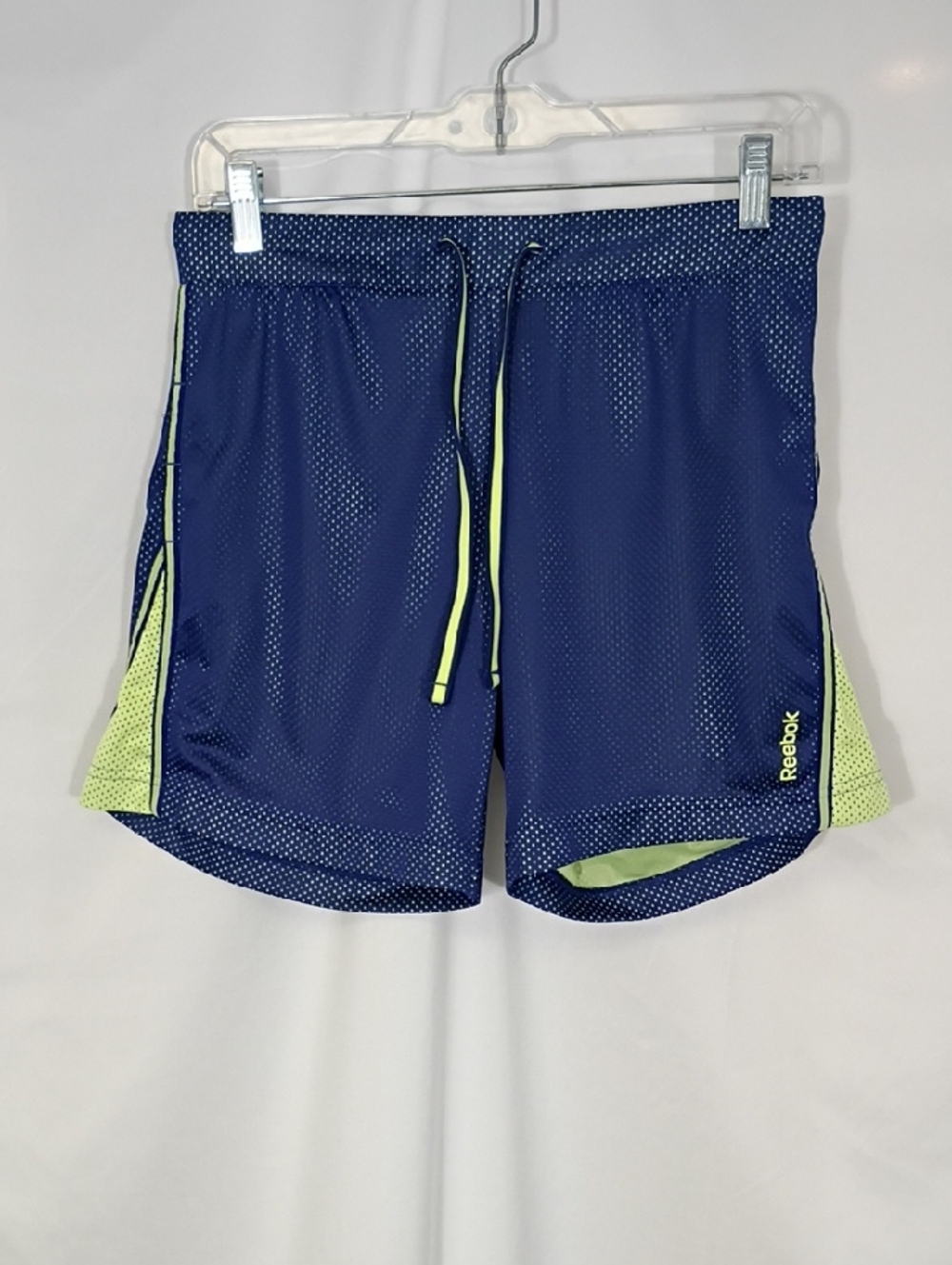 EUC Reebok Playdry Womens Navy Athletic Mesh Shorts with Lime Trim Size Small